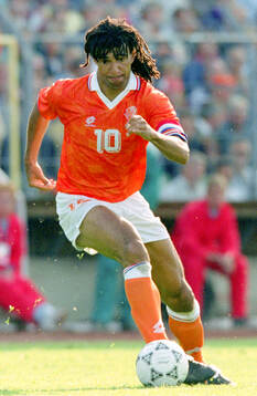 Football, Uefa EURO 1992, Group 2, Netherlands - Scotland