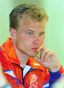 Football, Uefa EURO 1992, Group 2, Netherlands - Scotland