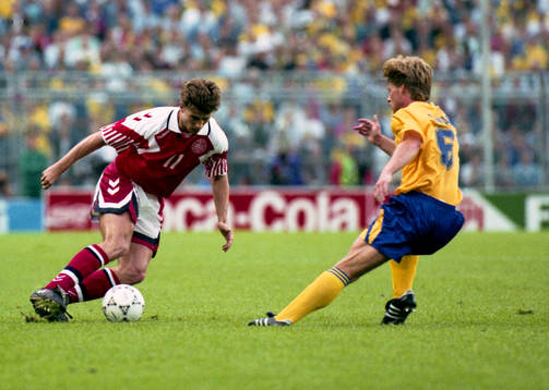 Brian Laudrup, Danmark och Stefan Schwarz, Sverige