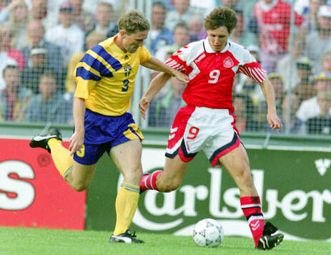 Swedens Jan Eriksson against Denmarks Flemming Povlsen