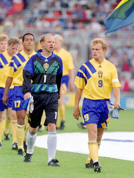 Swedens captain Jonas Thern, goalkeeper Thomas Ravelli and