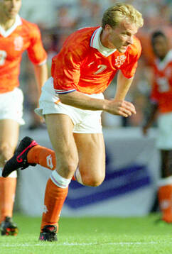 Football, Uefa EURO 1992, Group 2, Netherlands - CIS