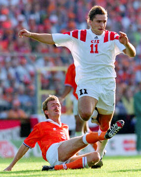 Football, Uefa EURO 1992, Group 2, Netherlands - CIS