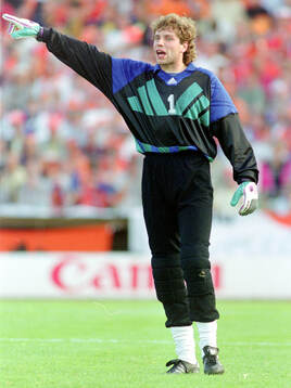 Football, Uefa EURO 1992, Group 2, Netherlands - CIS