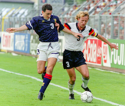 Bläddra bland fler bilder av Football, EURO 92, Germany - Scotland