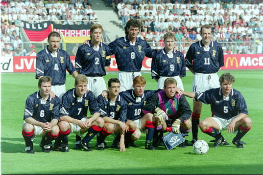 Scotlands starting eleven, team group. Back row L-R: