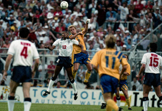 Carlton Palmer, England och Jonas Thern, Sverige i en