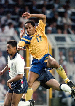 Martin Dahlin,  Sverige