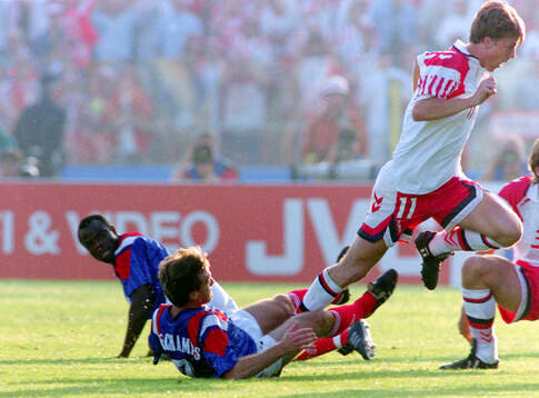 Denmarks Brian Laudrup against Didier Deschamps of France