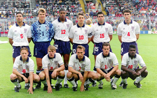 England starting eleven team group. Back row L-R: Des