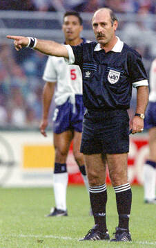 Referee Jose dos Santos
