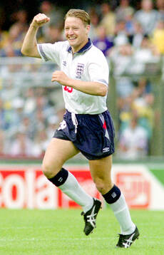 Englands David Batty celebrates David Platts 1-0 goal