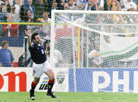 Football, Uefa EURO 1992, Group 2, Scotland - CIS (Russia)