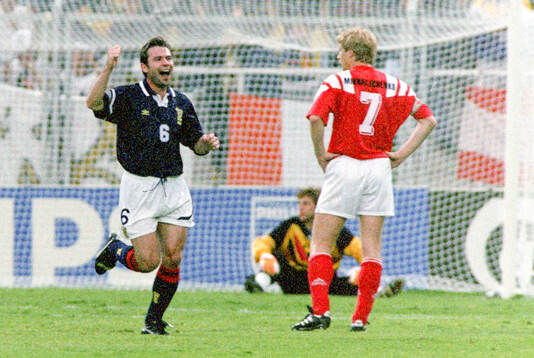 Football, Uefa EURO 1992, Group 2, Scotland - CIS (Russia)