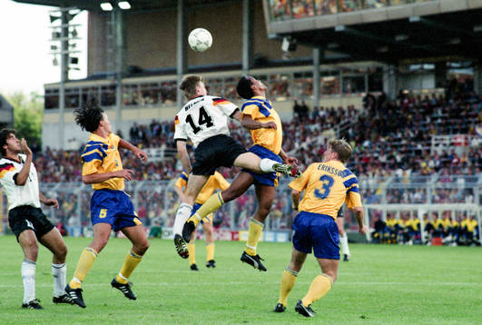 Martin Dahlin, Sverige nickduell med Thomas Hellmer,