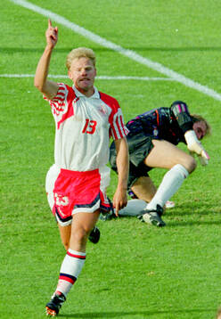 Football, Uefa EURO 1992, Semifinal, Netherlands - Denmark