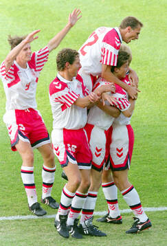 Football, Uefa EURO 1992, Semifinal, Netherlands - Denmark