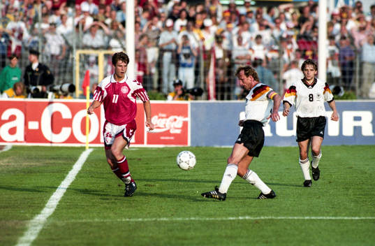 Brian Laudrup, Danmark