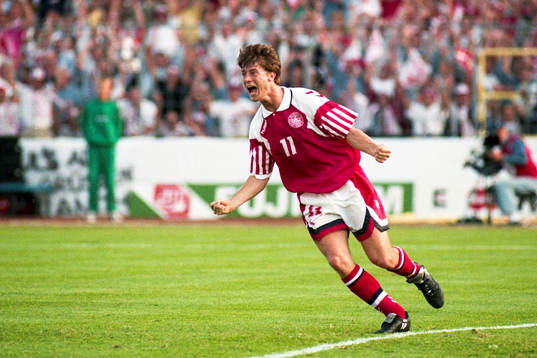 Brian Laudrup, Danmark jublar