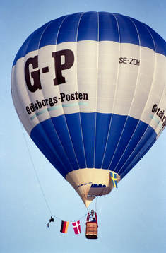 Göteborgspostens logga på en luftballong. GP