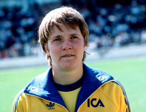 Pia Sundhage, Sverige