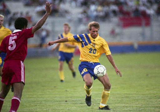 Jonas Axeldal, Sverige