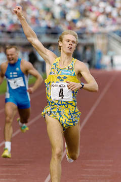 Niklas Wallenlind, Sverige vinner 400 m