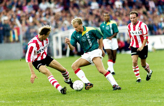 Dennis Bergkamp, Ajax