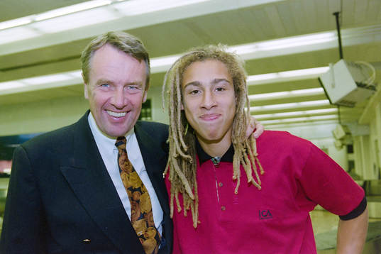 Nisse Andersson, förbundskapten och Henrik Larsson, Sverige