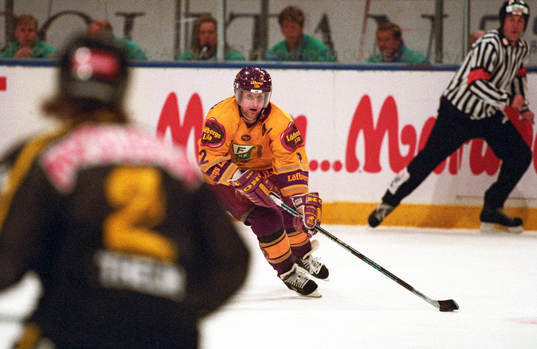 Bläddra bland fler bilder av Ishockey, Elitserien, AIK - Färjestad