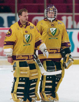Jonas Eriksson och Anders Bergman, målvakter, Färjestad