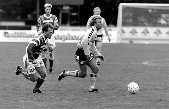 Johan Hoff, Hässleholm med bollen