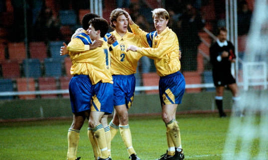 Martin Dahlin. Anders Limpar, Magnus Erlingmark och Stefan