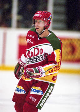Miroslav Horava, Modo