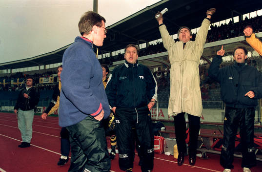Tommy Söderberg, tränare, AIK, jubel på bänken