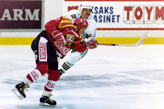 En brynässpelare i skottagen