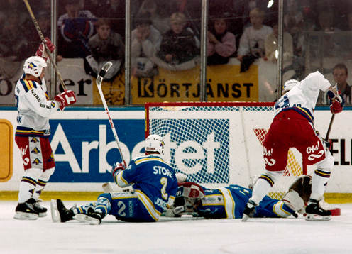 Peter Hasselblas, Malmö framför leksands målvakt Åke