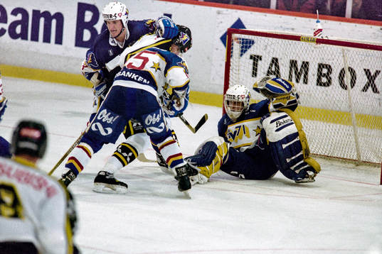 Peter Åslin, målvakt i HV71