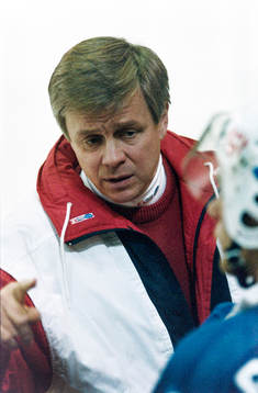 Lars-Erik Lundström, tränare i HV71