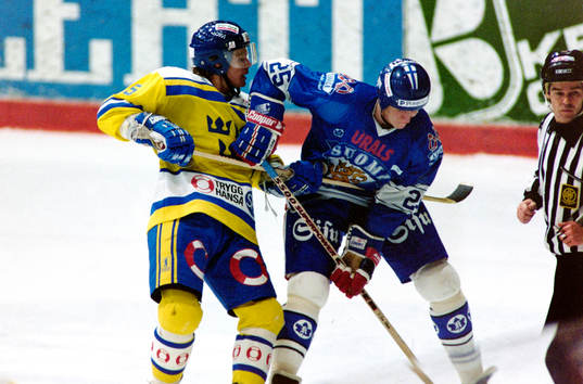 Patrik Juhlin, Sverige