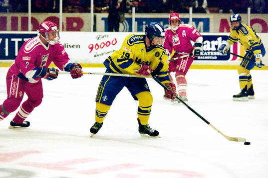 Markus Näslund, Sverige