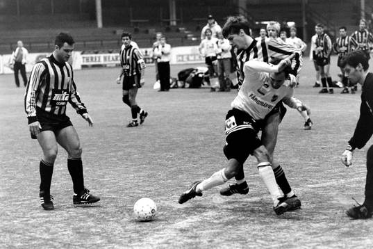 Kamp om bollen