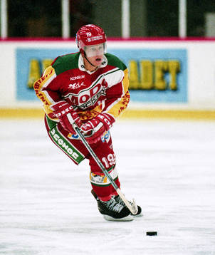 Markus Näslund, Modo