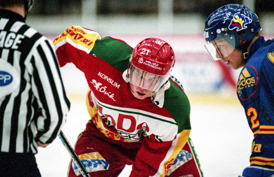 Peter Forsberg, Modo tekar mot Charles Berglund, Djurgården