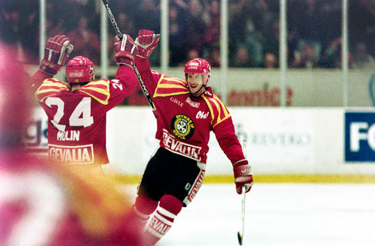 Tom Bissett, Brynäs jublar