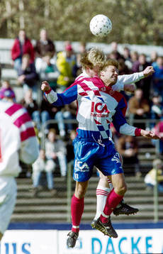Hans Eklund, Öster i en nickduell