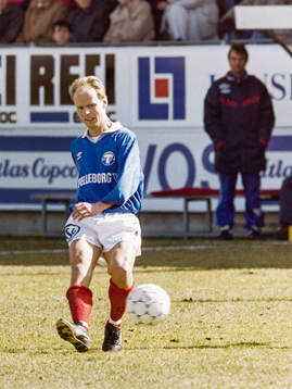Trelleborgs Anders Palmér med bollen