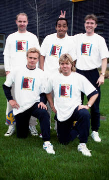 Bakre raden fr. v: Thomas Ravelli, Martin Dahlin och Jan