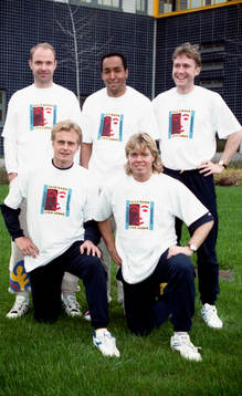 Bakre raden fr. v: Thomas Ravelli, Martin Dahlin och Jan