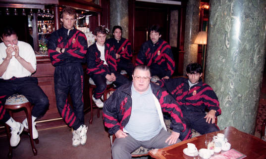 Puskas med delar av